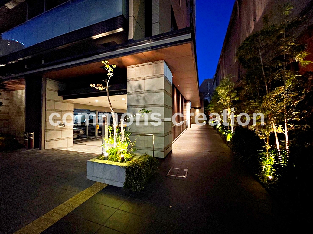 スーパー　成城石井東麻布店（スーパー）まで202m