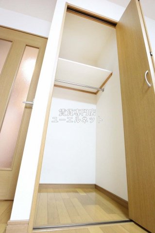 収納　クローゼット付きでお部屋もスッキリ♪