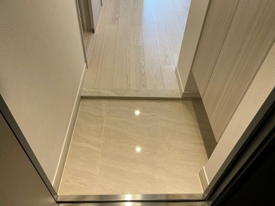 玄関　※別部屋の写真です