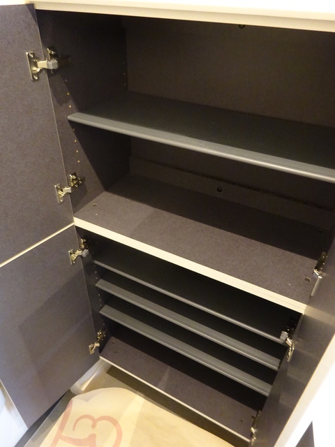 玄関　玄関のシューズボックス