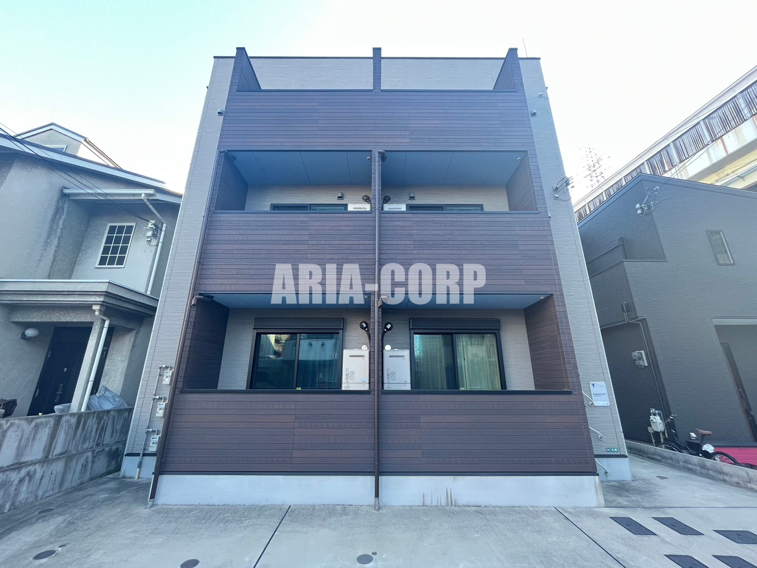 建物外観　2018年完成、大手ハウスメーカー施工デザイナーズアパート！