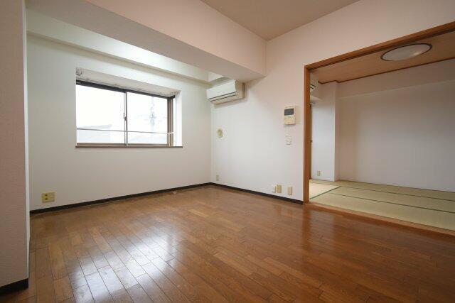 居室・リビング　?