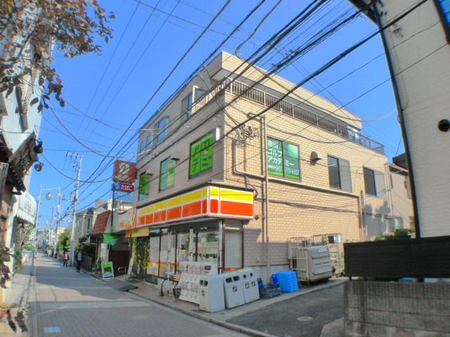 コンビニ　デイリーヤマザキ（コンビニ）まで160m