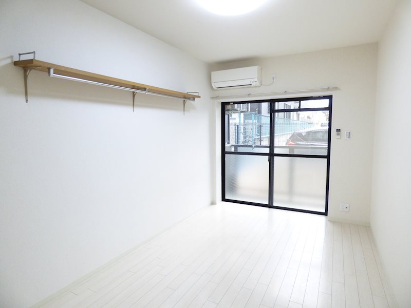 居室・リビング　別部屋のお写真です。ご参考までに！