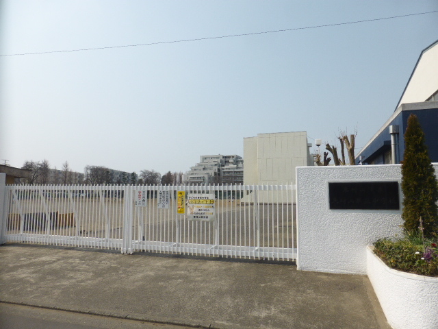 中学校　東村山市立東村山第三中学校（中学校）まで709m