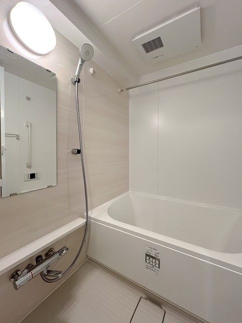 バス・シャワールーム　※写真は同タイプ住戸です。