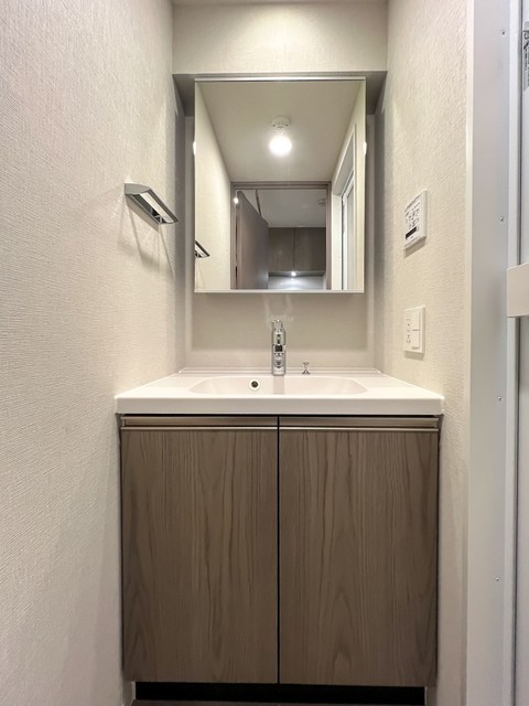 洗面設備　※写真は同タイプ住戸です。