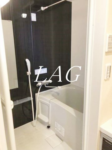 バス・シャワールーム　お風呂（同仕様）です。