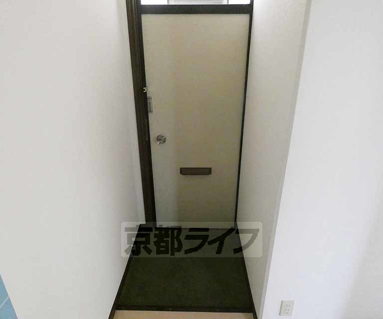 玄関　玄関です。