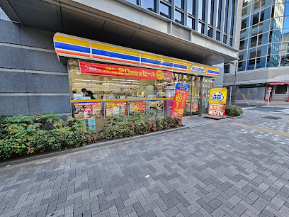 コンビニ　ミニストップ 神田美土代町店（コンビニ）まで74m