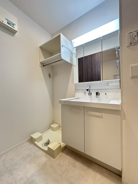 洗面設備　★同建物別部屋の参考写真です★