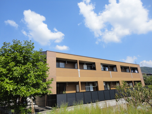 建物外観　外観写真（昼）
