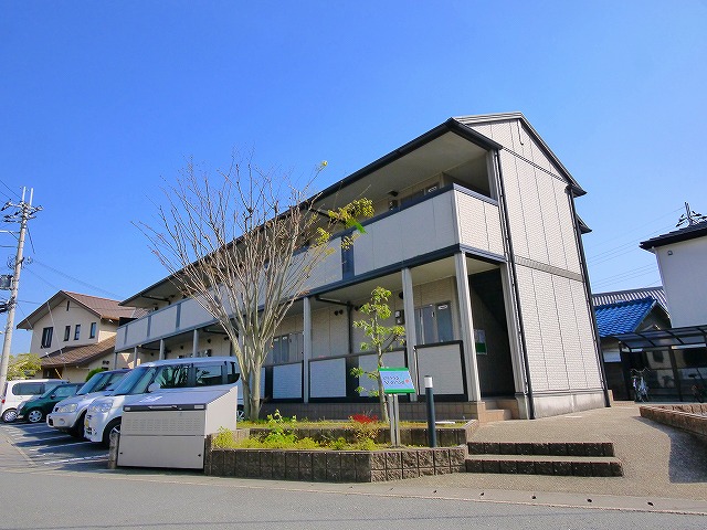 建物外観　落ち着いた雰囲気の外観です