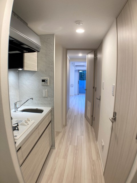 玄関　※写真は同タイプ住戸です。