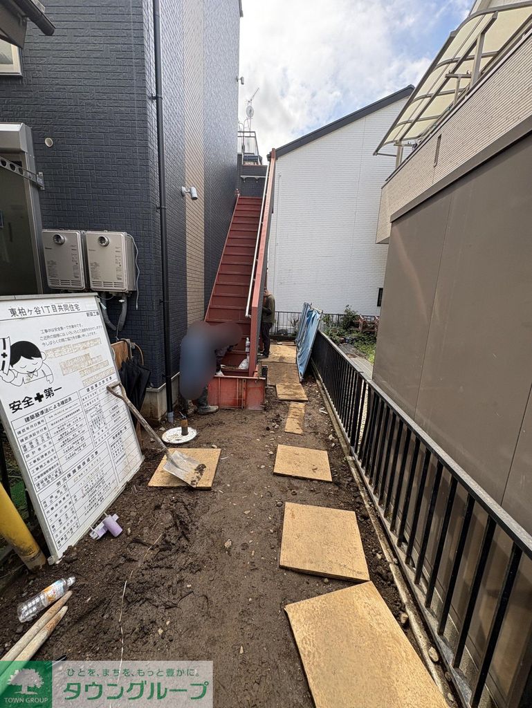 エントランス　バルコニー