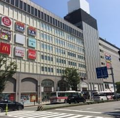 ショッピングセンター　ノース天神（ショッピングセンター）まで211m