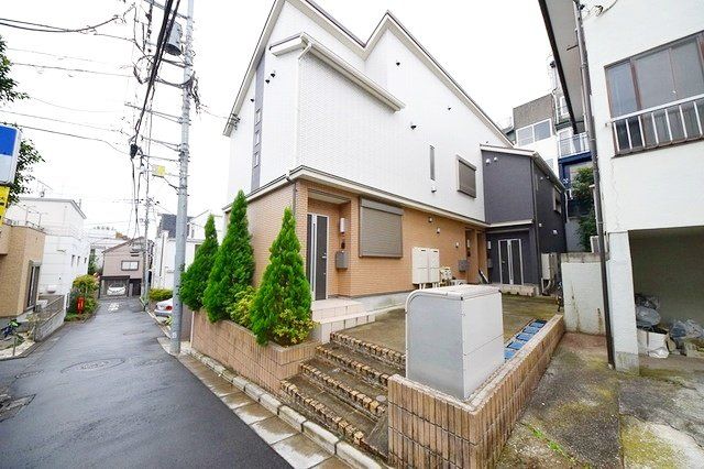 建物外観　☆お問い合わせはお早めに☆