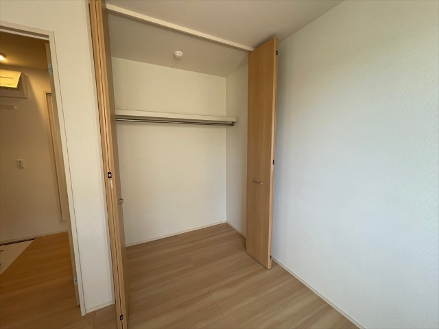 収納　＊同一建物内３１０号室内装写真転載