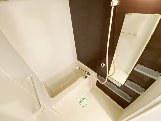 バス・シャワールーム　別号室の参考写真です。