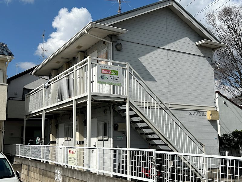 建物外観　一ノ割駅徒歩３分（２４０ｍ）