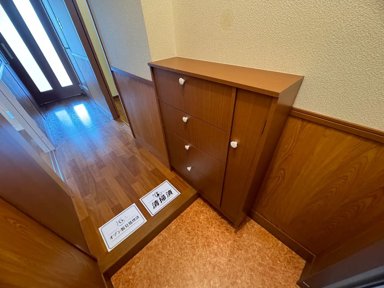 玄関　収納付き