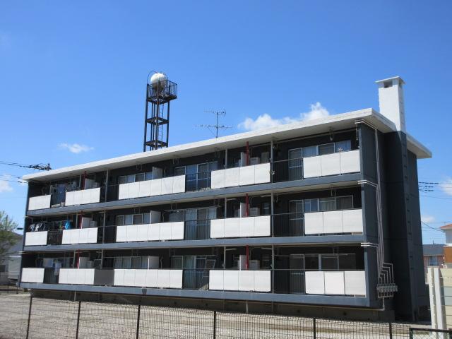 建物外観　RC3階建てマンション