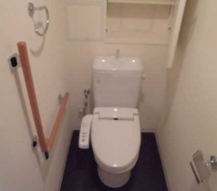 トイレ　ゆったりとした空間のトイレです