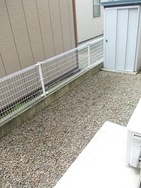 バルコニー　専用庭