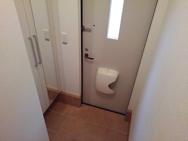 玄関　落ち着いた玄関です