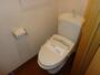 トイレ　ウォシュレット完備のトイレです。