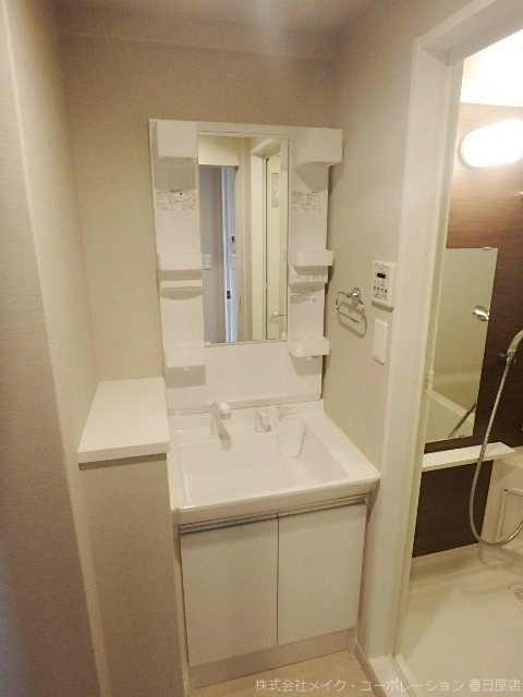 洗面設備　写真は同型タイプ
