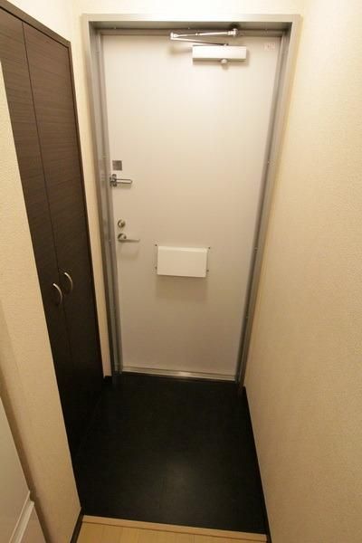 玄関　★収納付き玄関スペース★
