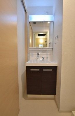 洗面設備　使いやすい独立洗面台☆