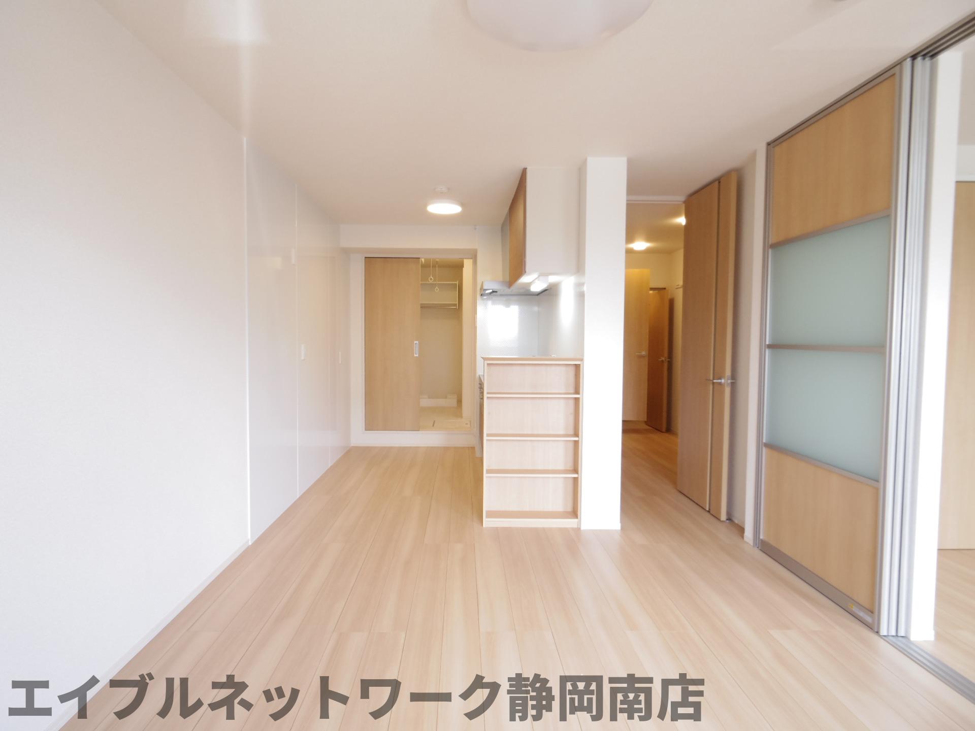 その他　こちらのリビングで趣味の時間をお楽しみください