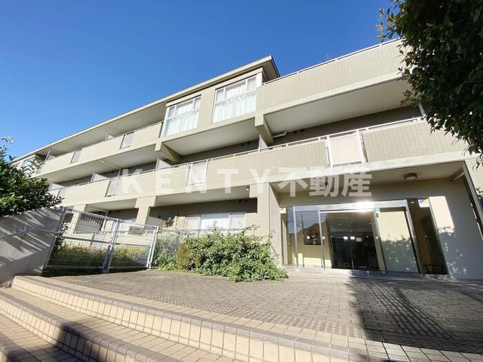 建物外観　外観は落ち着いています