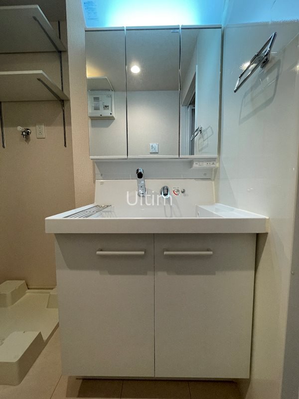洗面設備　※他のお部屋です、ご参考までに