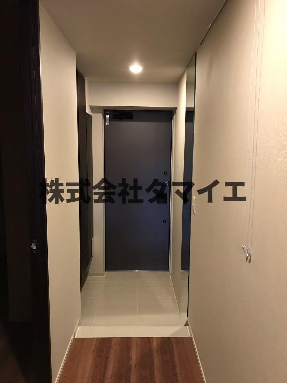 玄関　収納もある玄関です