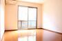 居室・リビング　南向きのお部屋です！