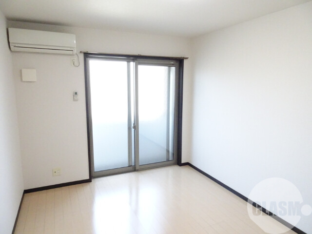 居室・リビング　明るいお部屋です♪