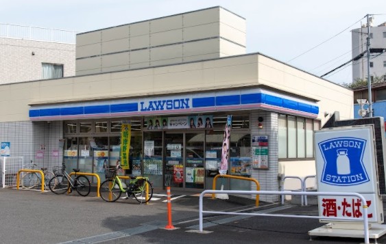 コンビニ　ローソン 大田大森東四丁目店（コンビニ）まで375m