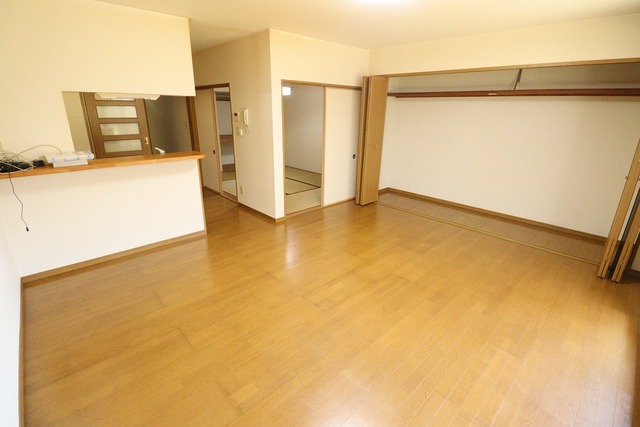 居室・リビング　※別部屋参考写真・現況優先※