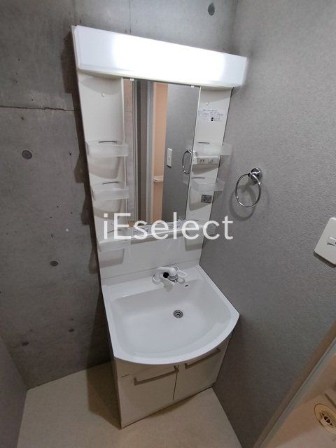 洗面設備　忙しい朝に便利なシャンプードレッサー