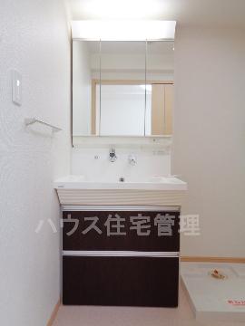 洗面設備　洗髪洗面化粧台