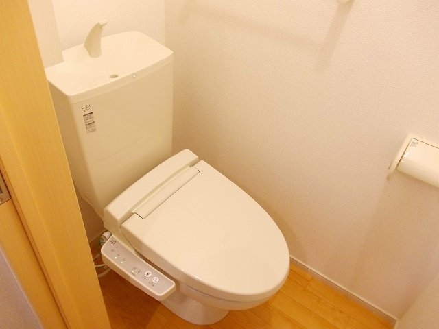 トイレ　落ち着いたトイレです