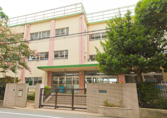 小学校　豊島区立高松小学校（小学校）まで267m
