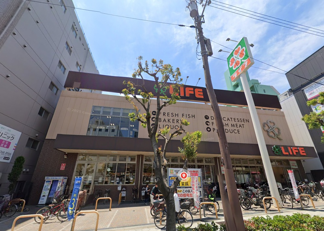 スーパー　ライフ清水谷店（スーパー）まで704m