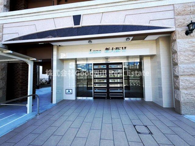 エントランス　ラグゼ新大阪6