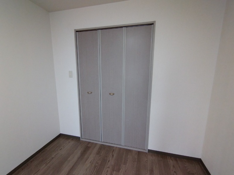 収納　クローゼットがありました。お洋服や荷物はここへ