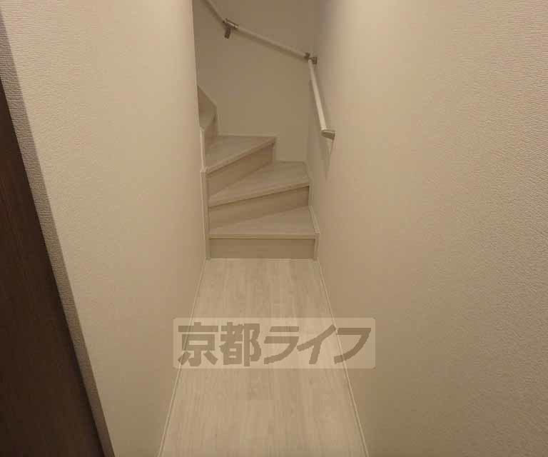 その他部屋・スペース　お二階に繋がる廊下です・