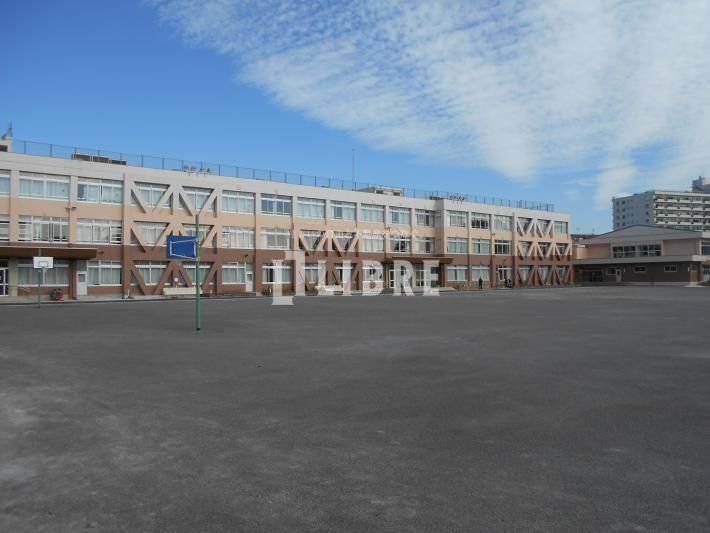 小学校　立川市立第七小学校（小学校）まで2470m